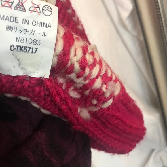 Vintage thick 80s sweater thick warm hot pink boho grammacore grandpa cardigan - Picture 8 of 11